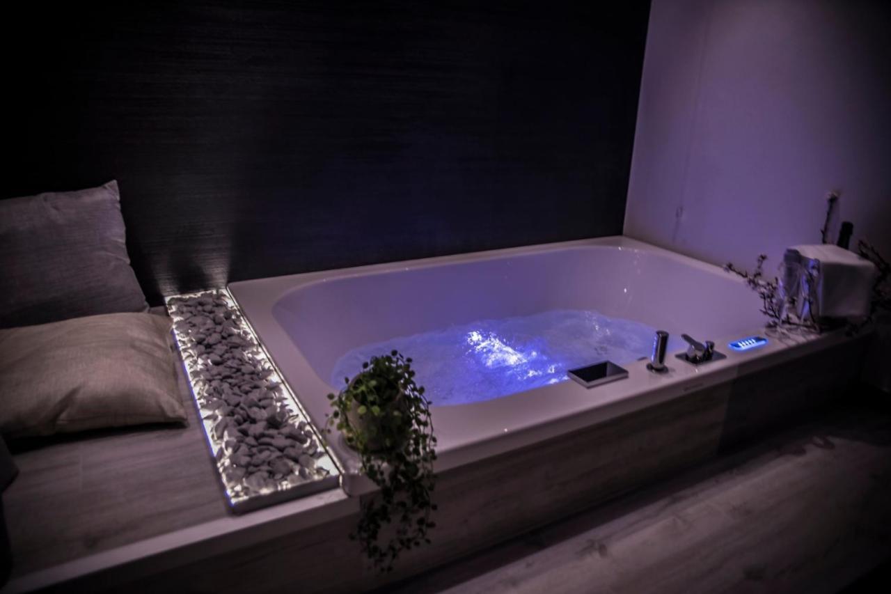 Royal Suite Tissi Экстерьер фото