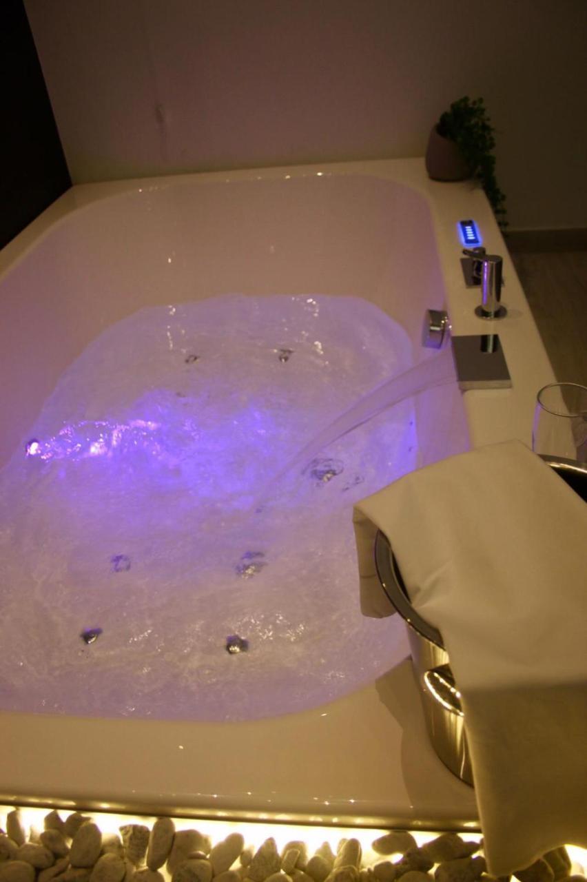 Royal Suite Tissi Экстерьер фото